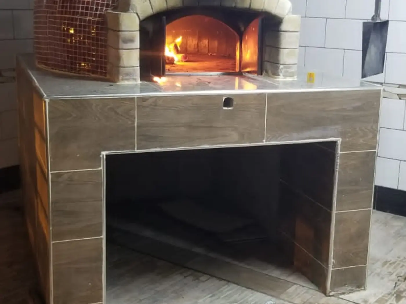 Hybrid Wood & Gas Oven 110 — wood-fired brick oven built by Brillian